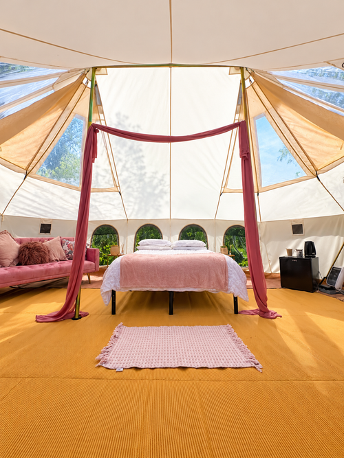 Blossom Bell Tent Stay – Bell Tent Village Parks